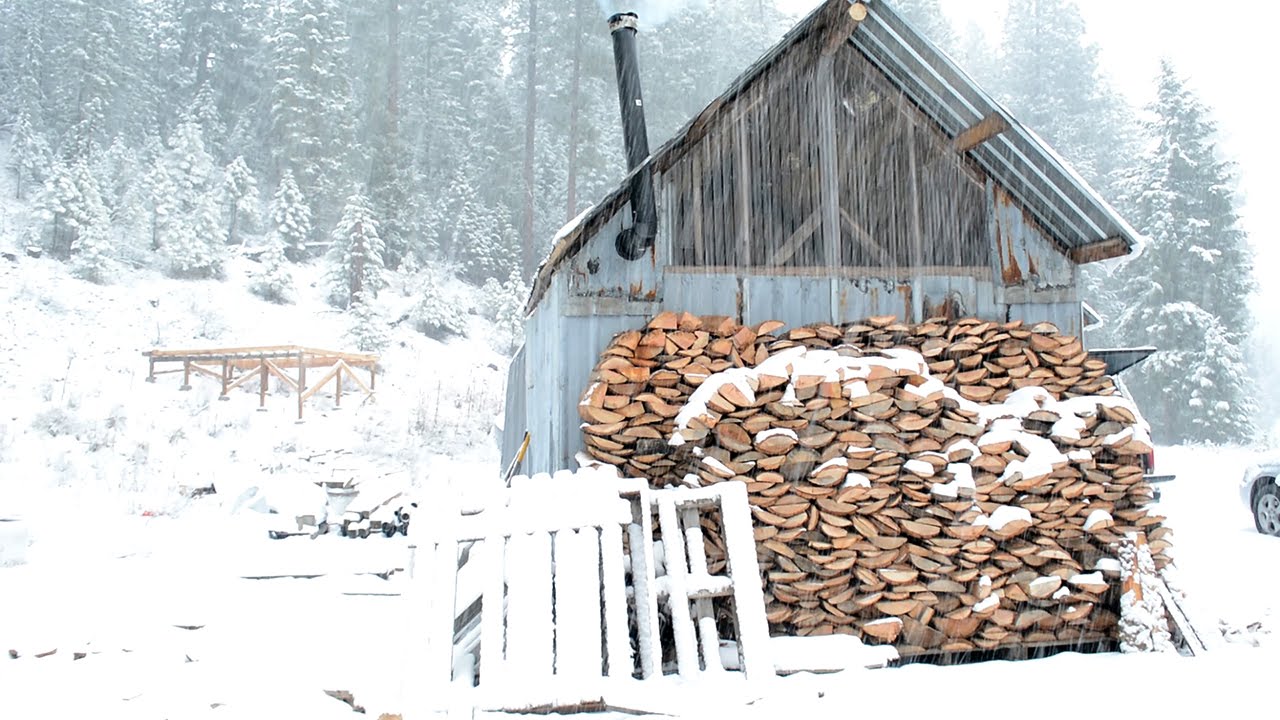 Living off the Grid: Building a $300 Off the Grid Cabin for Winter